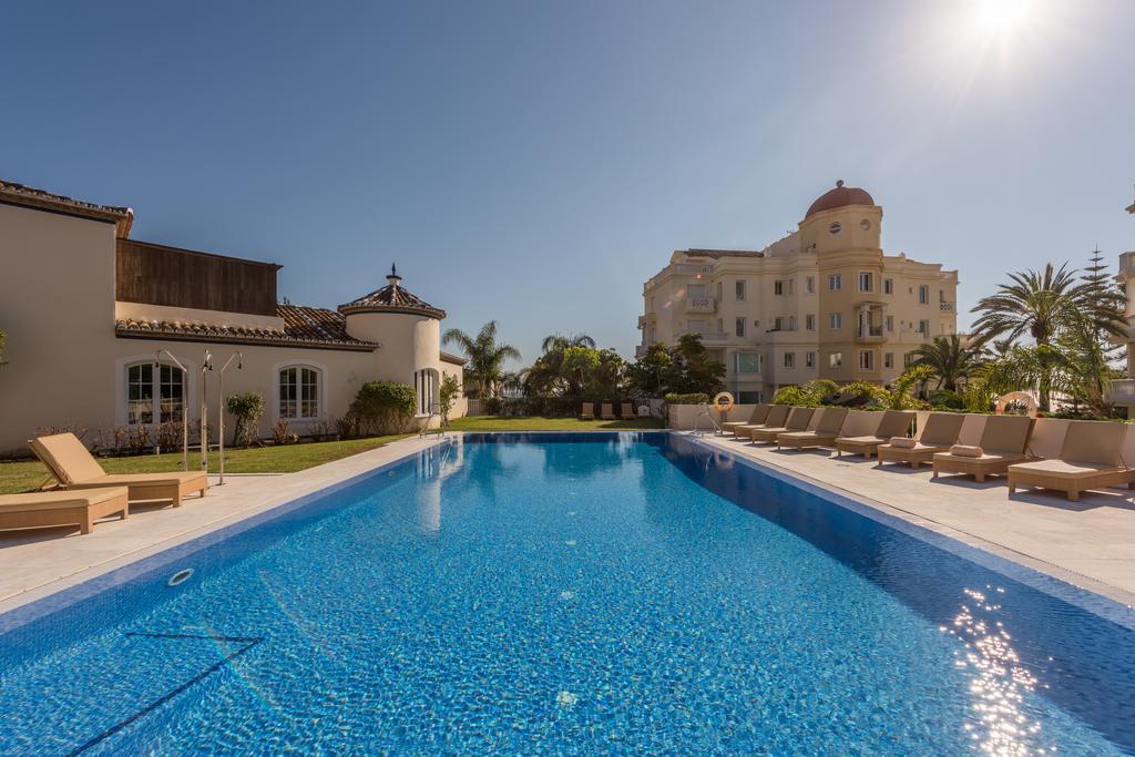 Las Dunas Suites & Apartments Estepona Eksteriør billede